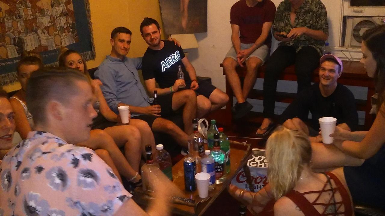 Hollywood Highland Hotel And Hostel Лос Анджелис Екстериор снимка